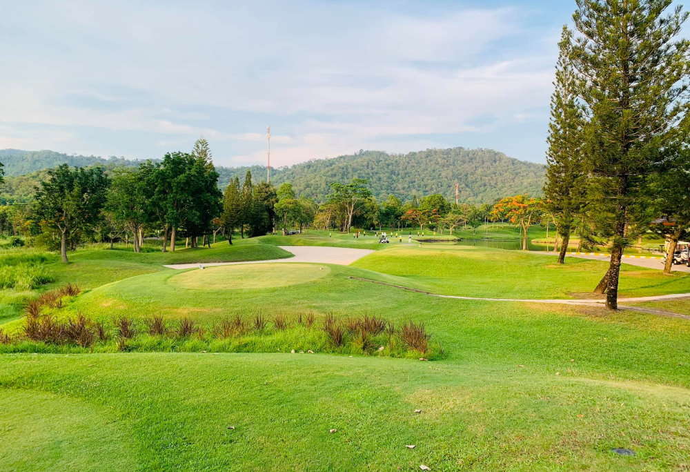 Khao Kheow Country Club