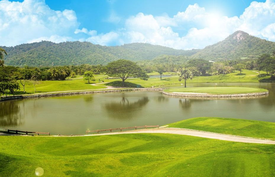 Khao Kheow Country Club