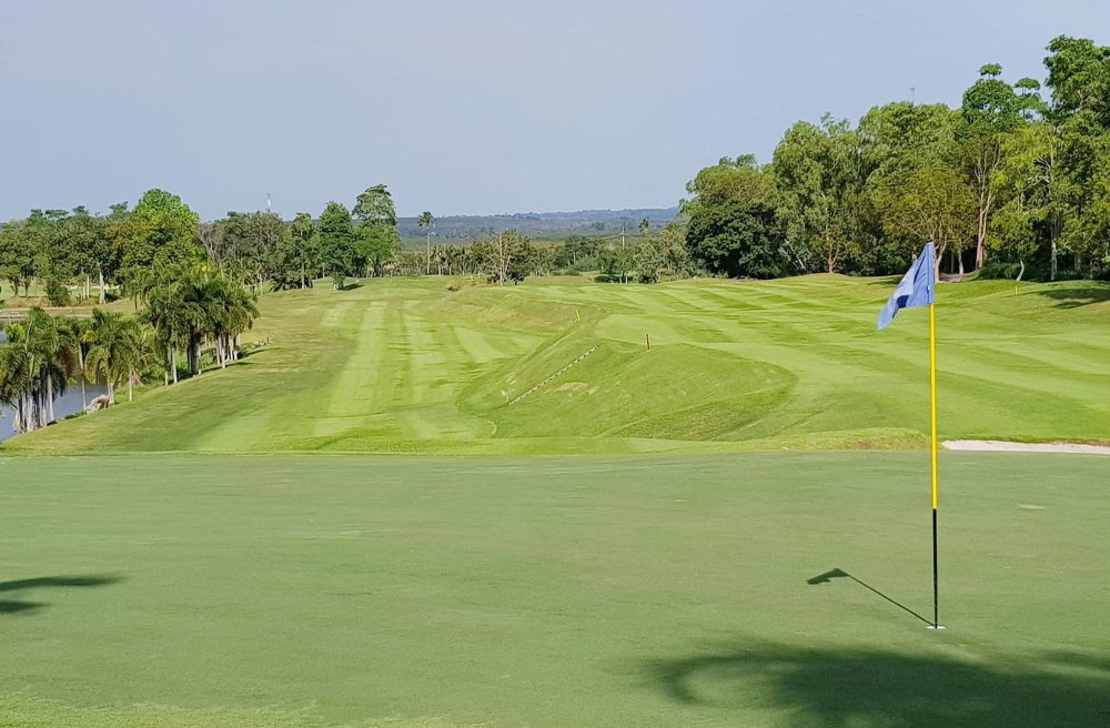 Silky Oak Country Club