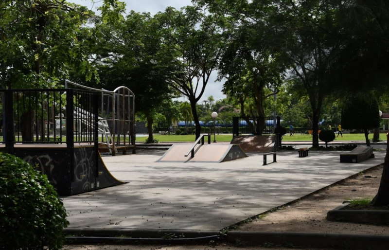 Suan Sri Muang Stadium