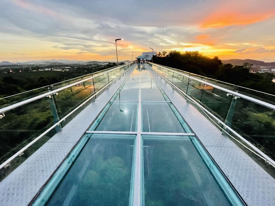 Skywalk - Wat Khao Tabaek