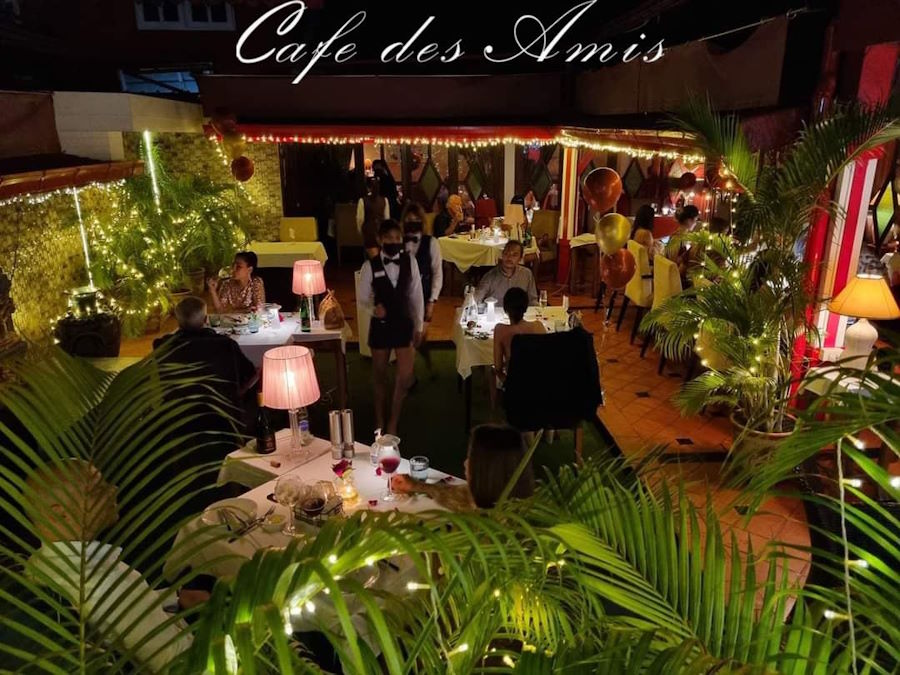 Cafe des Amis