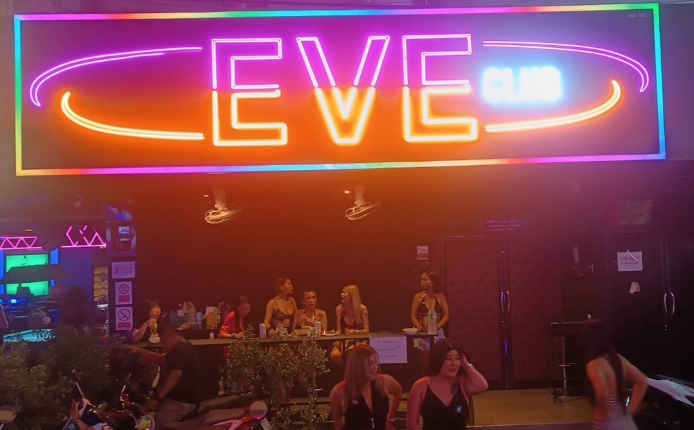 Eve Club