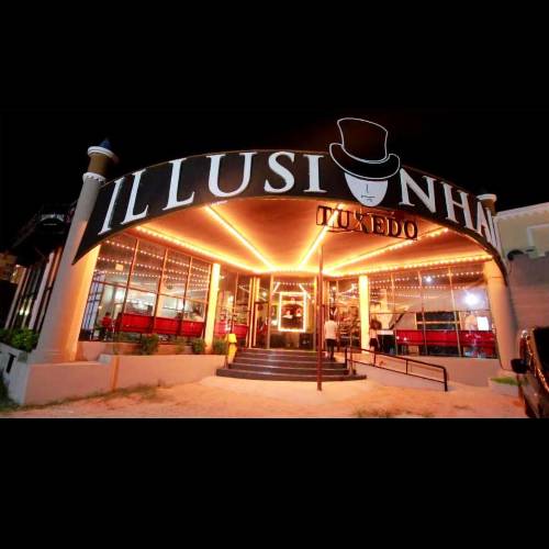 Tuxedo Illusion Hall