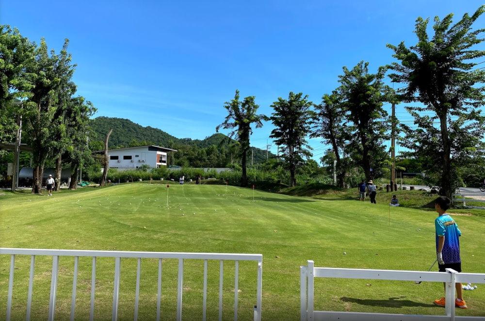 Mueang Tong Driving Range