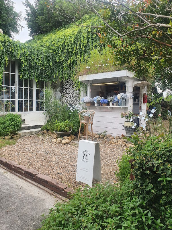 Padee Cafe & Ice-cream